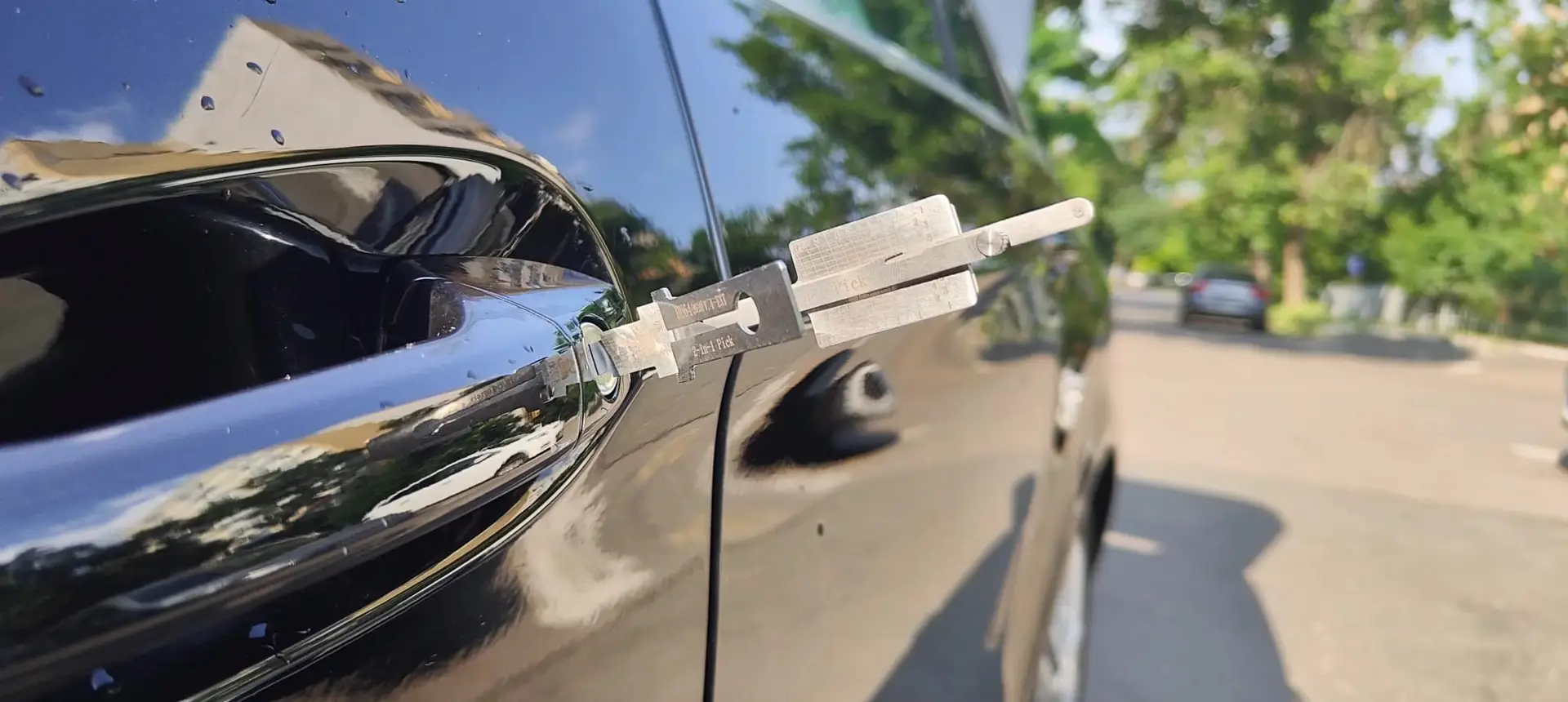 Lacătuș auto mobil Chei Auto Express — deblocare uși auto non-stop