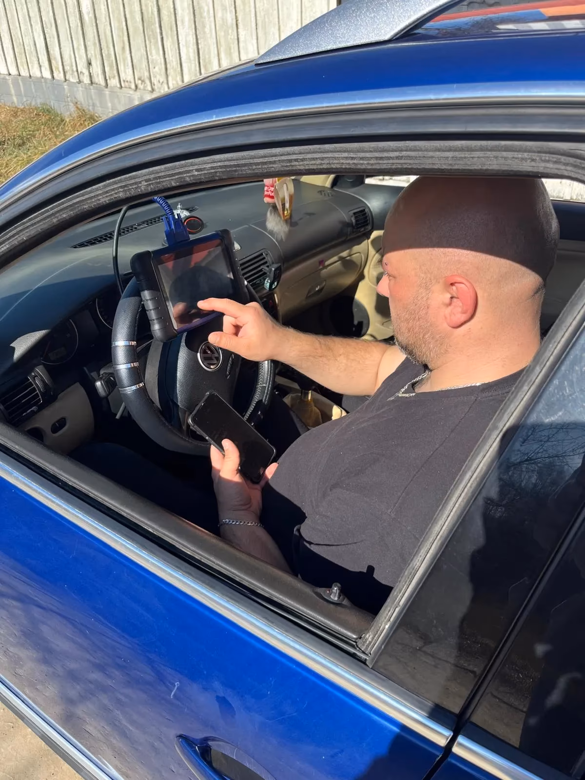 Programare și reparare telecomenzi auto la domiciliu — Chei Auto Express Piatra Neamț