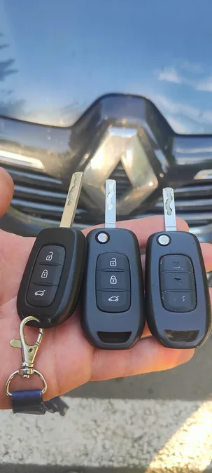 Copiere cheie Renault Clio 4 programare transponder