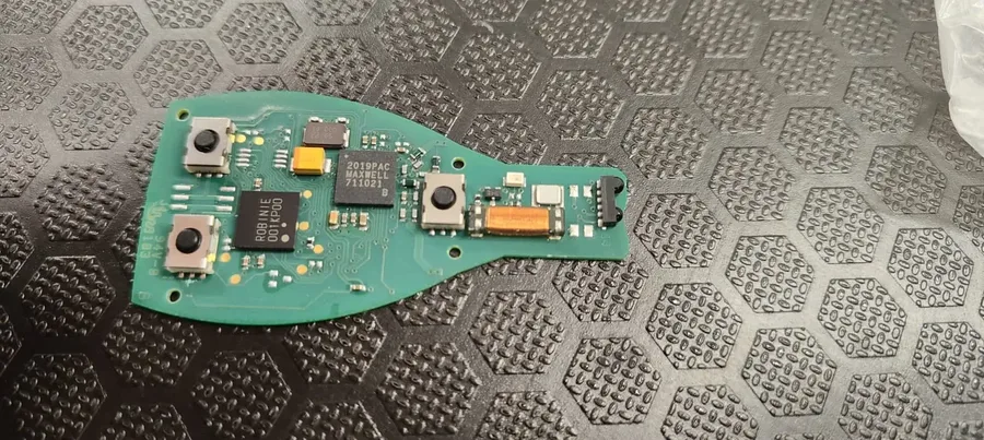 Reparație cheie Mercedes FBS3 PCB