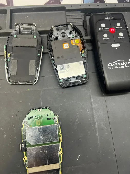 Reparație cheie BMW Smart Key