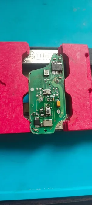 Reparație carcasă cheie flip PCB — cheie ca nouă