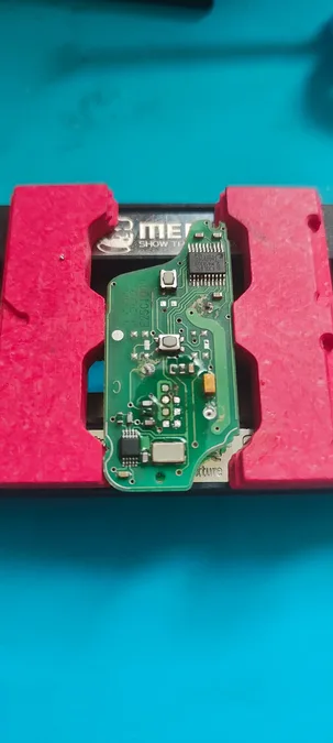 Carcasă cheie flip reparată — cheie ca nouă