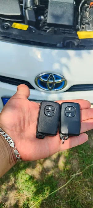 Smart Key Toyota Prius Hybrid 2015